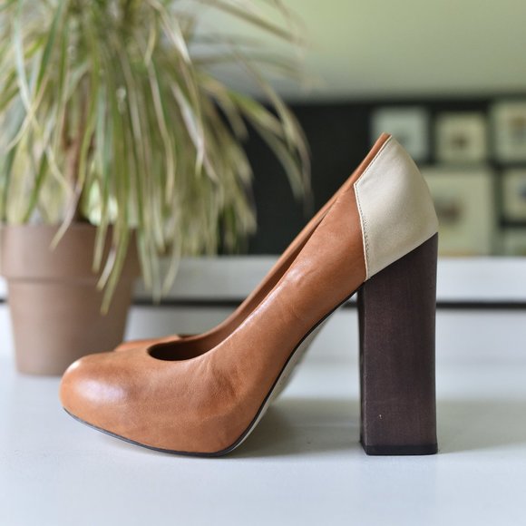 Aldo Chunky Heels - Picture 3 of 4